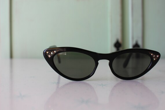1950s Black Cat Eye Sunglasses, Vintage Mod Eyewe… - image 3