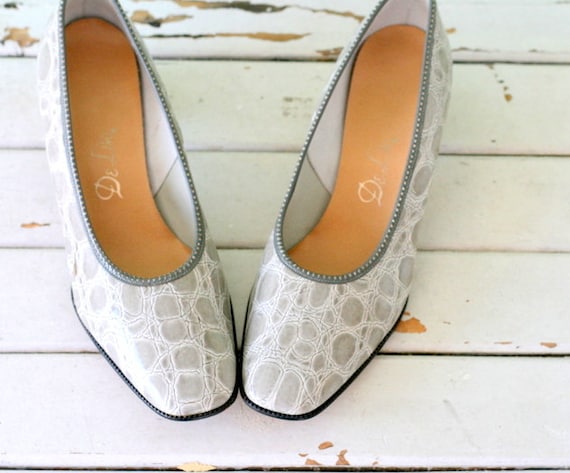 1960s GRAY DESIGNER Heels....size 7.5 women...desi