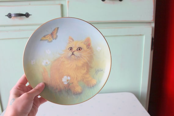 Vintage 1990 Kitty Cat Plate: Delightful Kitten Decor