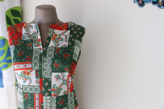 1970s PATCHWORK Green Floral Dress....size small … - image 6