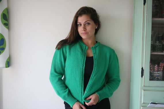 Vintage KELLY GREEN Mid Century Cardigan Sweater.… - image 3