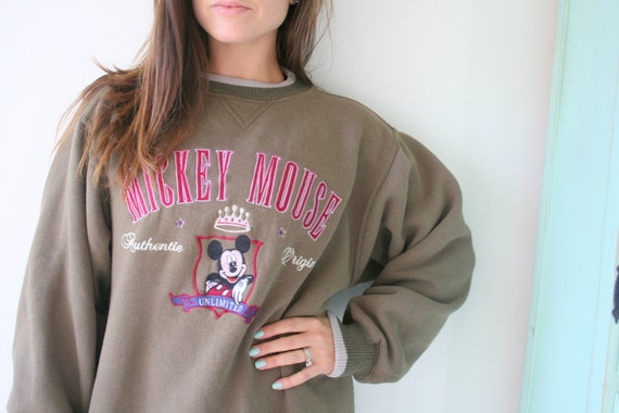 Vintage MICKEY MOUSE Sweater...novelty. walt disn