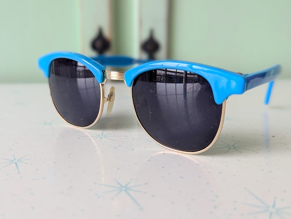 1980s BLUE New Old Stock Sunglasses...vintage eye… - image 1