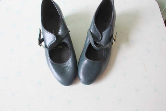 Tic tac toe dance shoes best sale