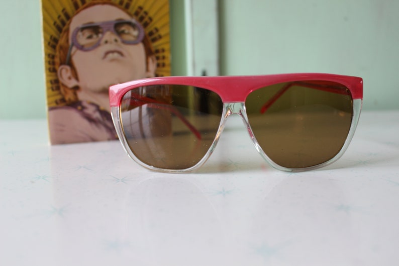 Vintage Flat Top Mod Taiwan ROC 1980s Sunglasses.retro. colorful shades. costume. hipster. gold. shades. indie. chic. pink. boho. deadstock. image 2