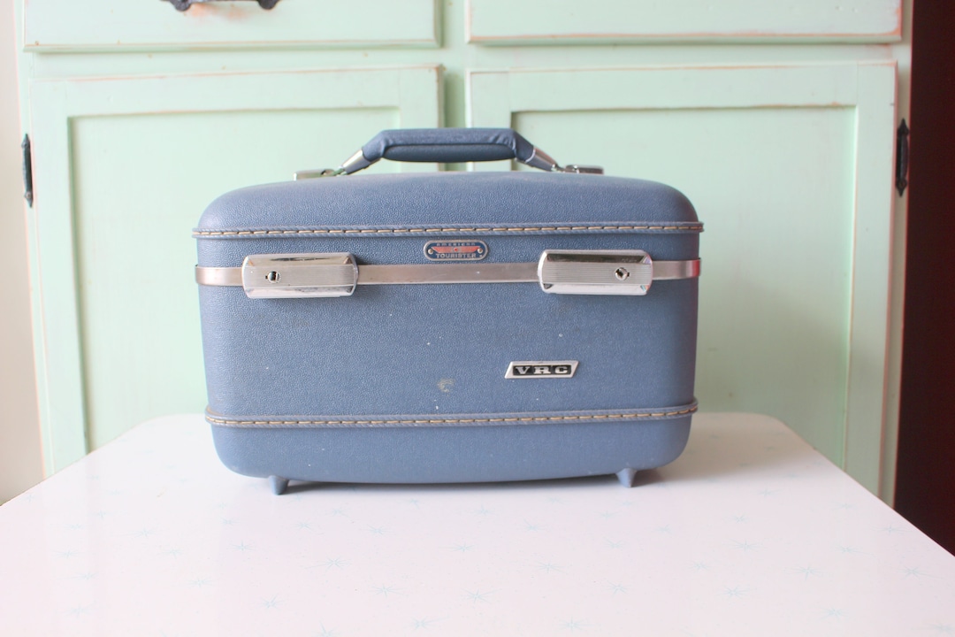 Vintage 1970s TRAVEL Case Luggage... Mid Century. Retro. Vintage