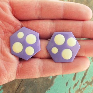 Vintage Polka Dot Stud Earrings: Retro Purple & White Jewelry
