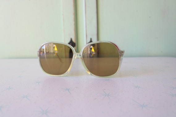 1970s Groovy Sunglasses: Vintage Big Lens Disco Style