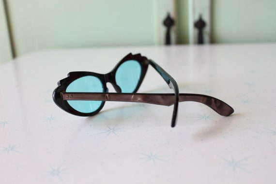 1950s 1960s Winged Cat Eye Sunglasses..vintage ey… - image 3