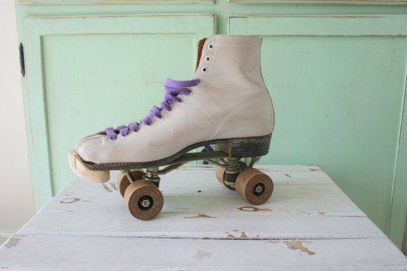 Vintage ROLLER SKATES...retro. pacer. rink master.