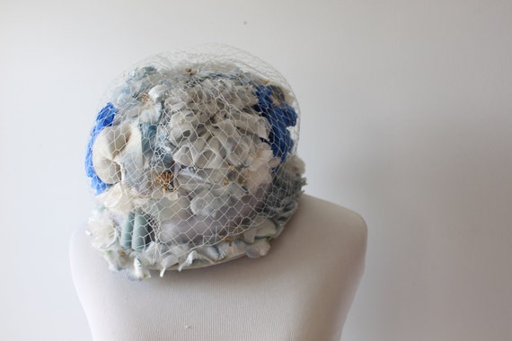 Vintage FLORAL DREAM Hat..flower hat. blue. straw… - image 2