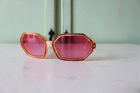 TRUE VINTAGE 1960s Atomic Retro Sunglasses...eyew… - image 2