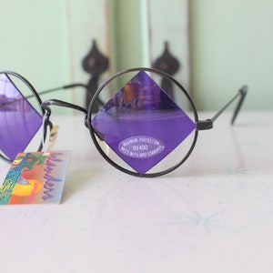 1980s Purple Triangle Lens Sunglasses: Mod Retro Sunnies
