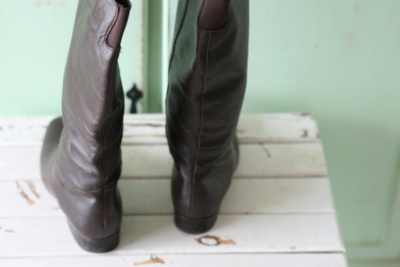 Vintage MOD GIRL Boots..size 6.5 womens...designe… - image 3