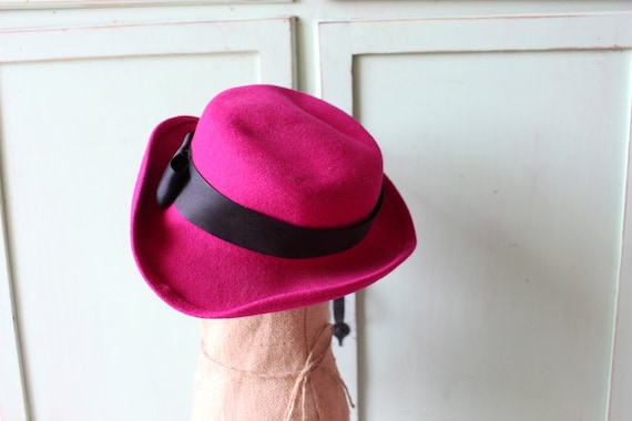 Vintage MOD Valentine Hat.church. cute hat. fancy… - image 1