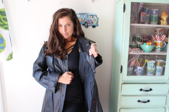 1980s BLACK LEATHER Coat Jacket...small medium. r… - image 6