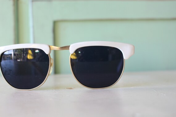 NOS Vintage HIPSTER  Sunglasses...retro. colorful… - image 4