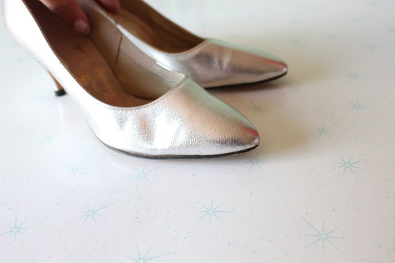 1980s Gold Silver GLAM Fancy Heels..size 5 women.… - image 6