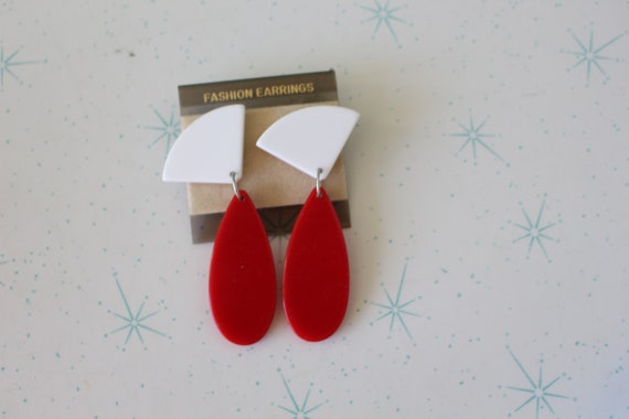 1980s GENUINE LUCITE Glam Dangly Red Earrings..co… - image 3