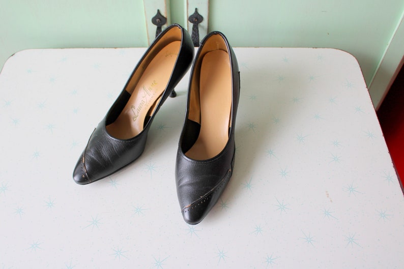 1960s Mid Century Stiletto High Heels....size 6 women...party. shoes. pumps. fancy. twiggy. mod. classic. party. designer. pointy toed heels image 1