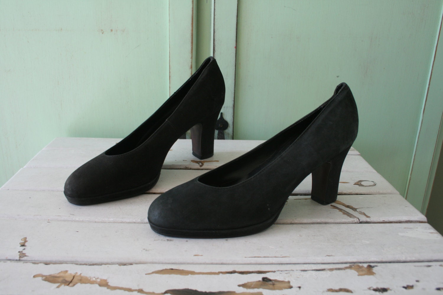 Vintage DESIGNER Black Leather Heels...size 7 Womens...retro. - Etsy