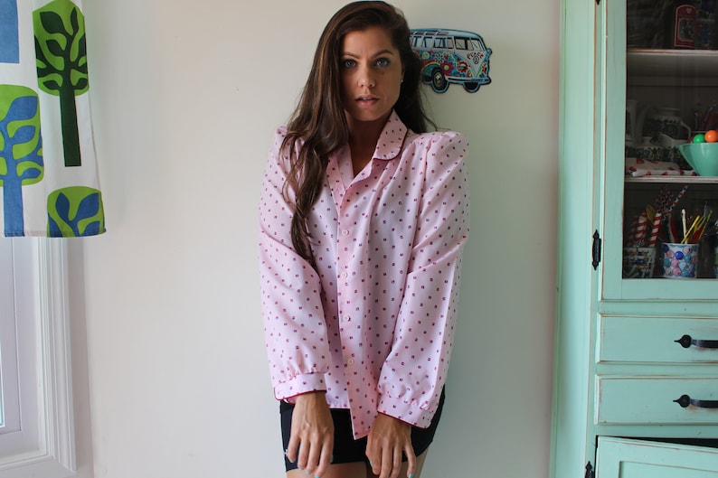mad men cranberry 1960s urban mod 1970s Vintage Geometric Blouse....size medium womens....pink and red granny vintage blouse ladies