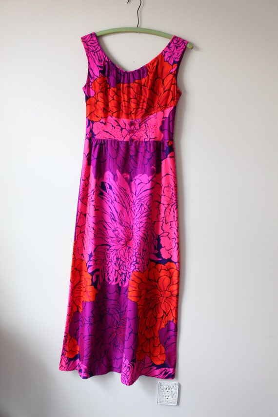 1970s Bright RETRO Chic FLORAL Dress...maxi dress… - image 2