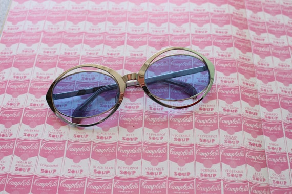 1960s 1970s MOD GIRL Sunglasses.....blue. oversiz… - image 1