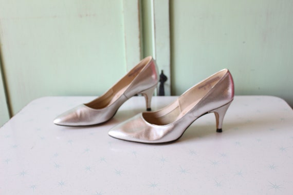 1980s Gold Silver GLAM Fancy Heels..size 5 women.… - image 2