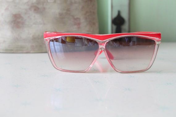 Vintage Flat Top Mod Taiwan ROC 1980s Sunglasses.… - image 1