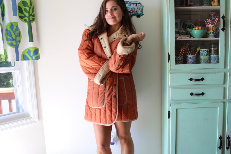 winter designer hippie urban orange 1970s Vintage Retro Hooded Coat....swishy tan rocker fashion 70s hipster 60s fall fancy