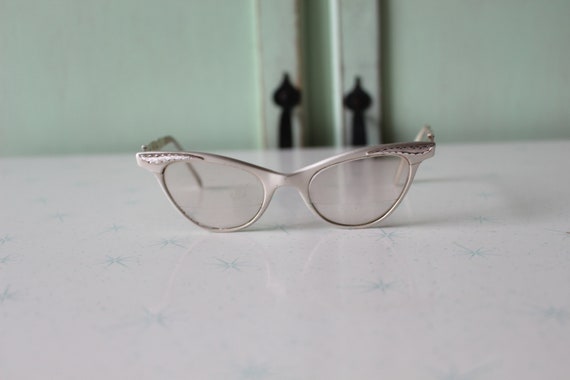 1950s 1960s Vintage CAT EYE Eye Glasses....USA. v… - image 2