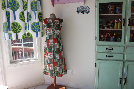 1970s PATCHWORK Green Floral Dress....size small … - image 2