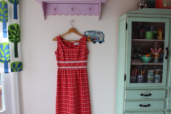 Vintage MOD GIRL Dress....size small to medium wo… - image 4