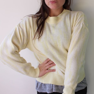 Vintage 80s Pastel Yellow Slouchy Knit Sweater - Women&#39;s Large