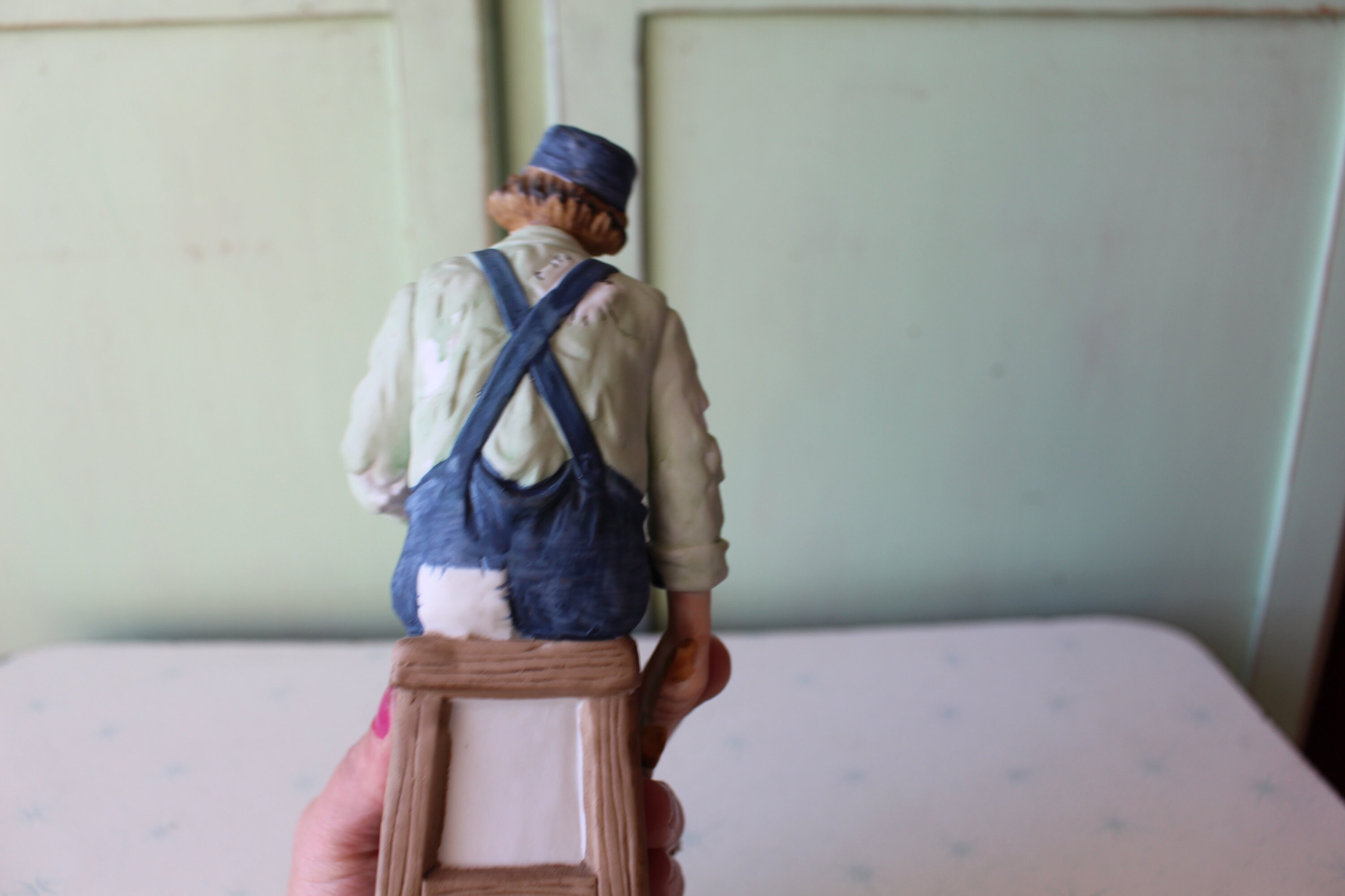 1970年代のレトロな陶器製ピエロの置物：コレクター向けサーカス装飾