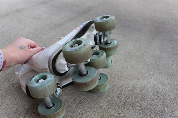 Vintage ROLLER SKATES.retro. pacer. rink master. … - image 6