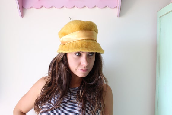 Brunschwig midcentury vintage mustard yellow furry hat display picture 1