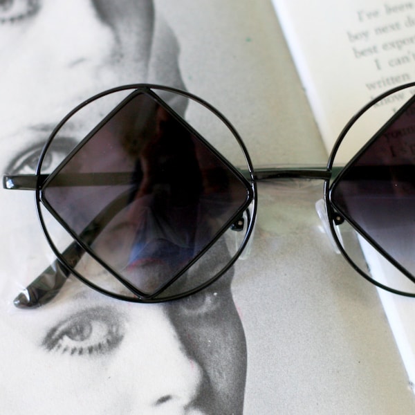 1990s DIAMOND Sunglasses.....triangle. round lens. retro sunglasses. black sunglasses. hippie. boho. hipster. triangle lens. costume