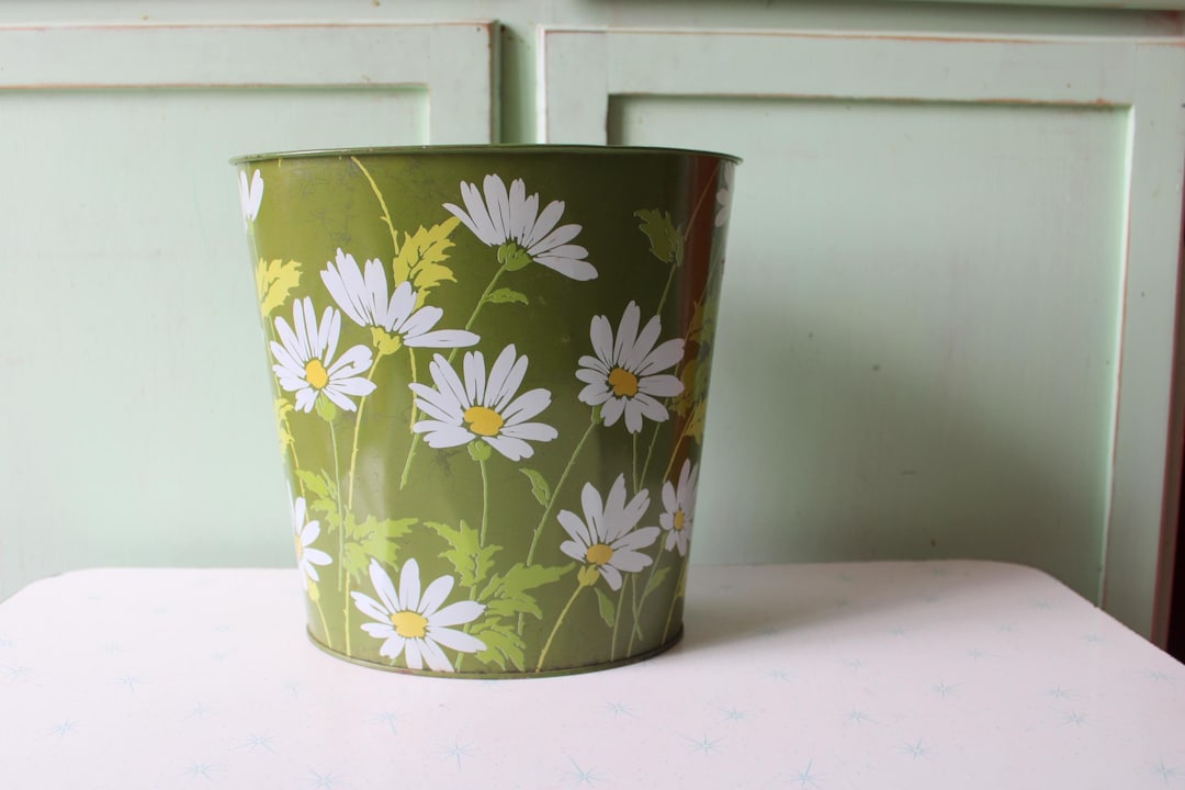 Vintage Mid Century Metal Floral Trash Can......bathroom. Bins. 1960s ...