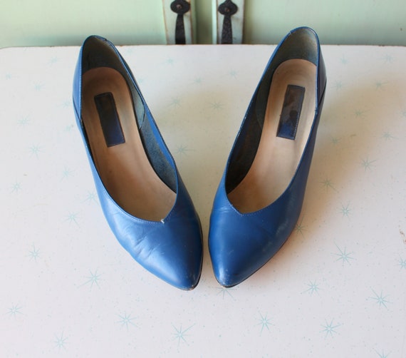Blue vintage heels discount