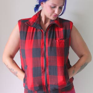 1990s PLAID Vest.....retro. unisex. hike. 1990s. rad. fun. mens. womens. hiking. outdoors. camp. puffy. vintage clothing. woods