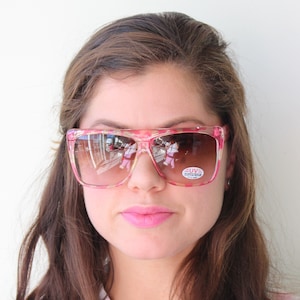 1980s Retro Sonnenbrille: Pinkes Plastik Gestell, Spiegelgläser, NOS