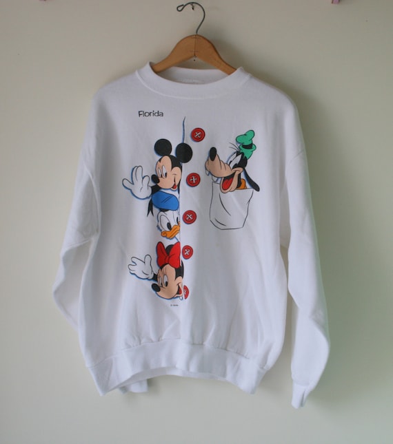 Vintage MICKEY MOUSE Sweater...novelty. walt disn
