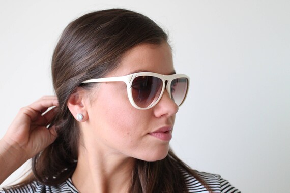 Vintage MOD GIRL Sunglasses...rare. womens eyewea… - image 3