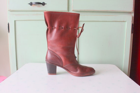 Vintage MOD GIRL Designer Boots.....size 9 womens… - image 1
