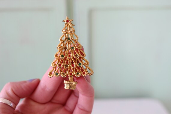 Vintage CHRISTMAS TREE Gorgeous Brooch....gold. g… - image 3