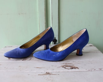 Vintage 1980s Blue Leather Pumps