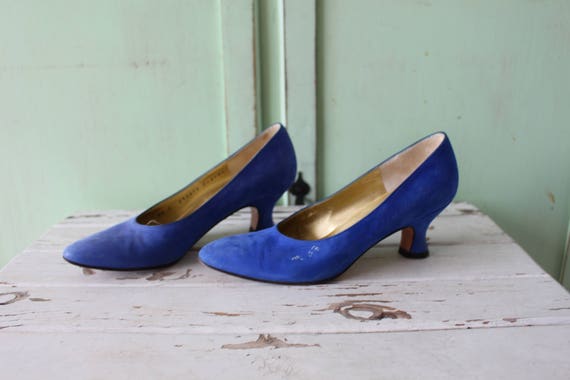 Vintage 1980s Blue Leather Heels....size 5 womens… - image 3
