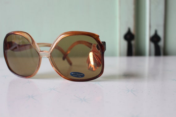 1970s MOD GIRL Sunglasses..twiggy. womens eyewear… - image 6